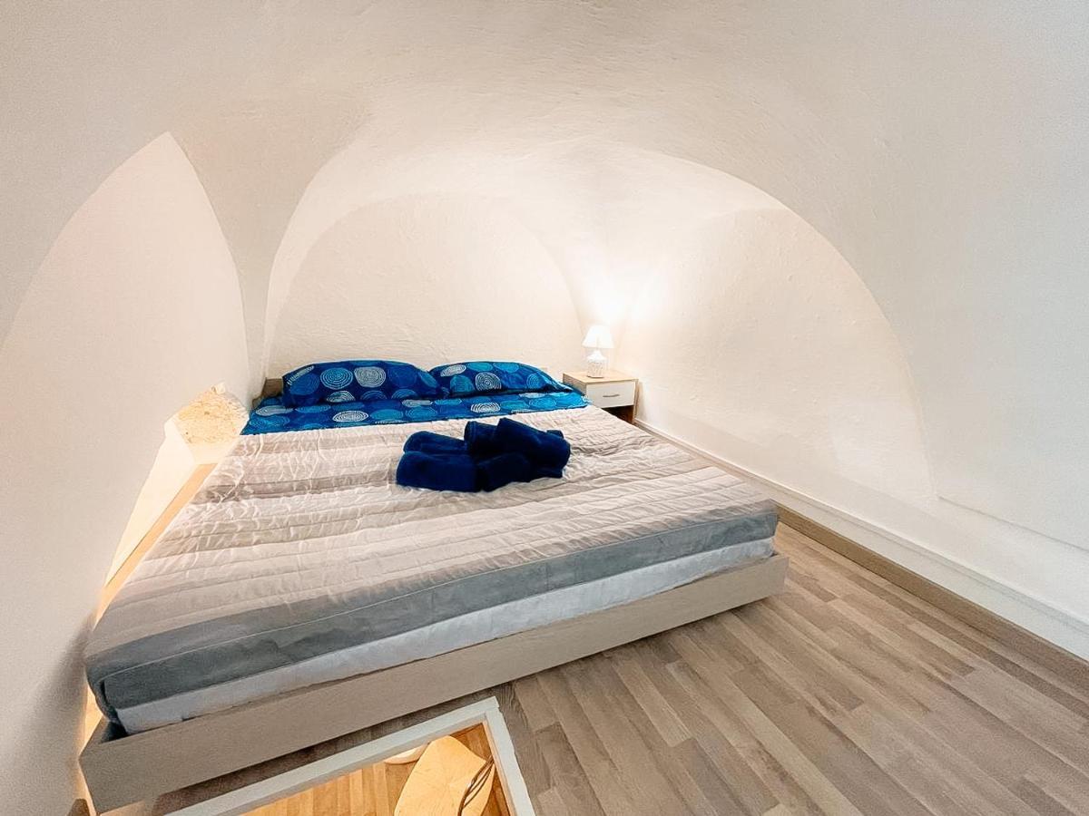 La Petit Maison Остуни Экстерьер фото