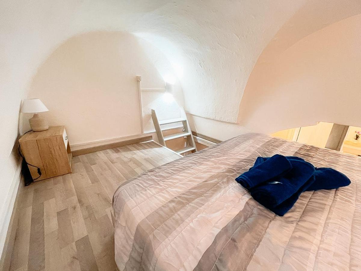 La Petit Maison Остуни Экстерьер фото